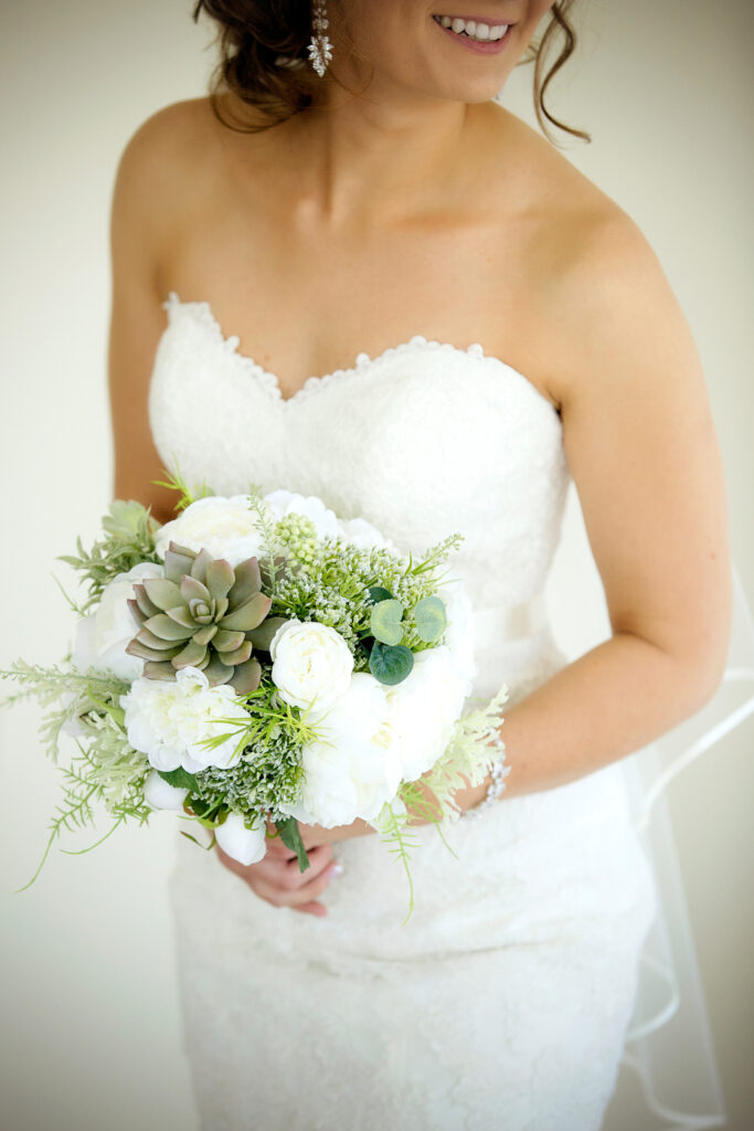 details of bride on wedding day